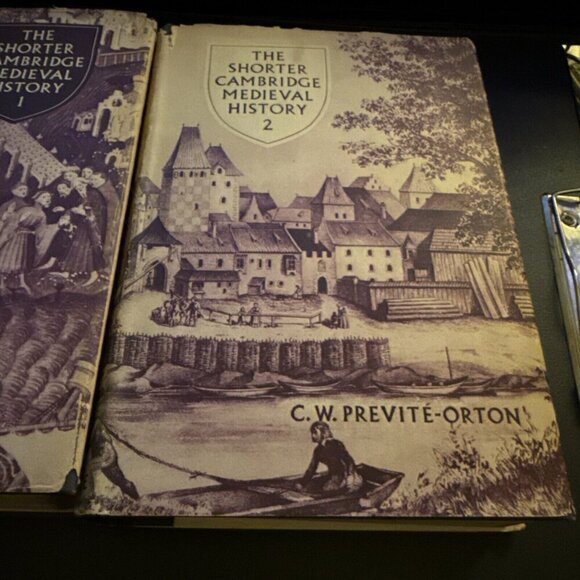 Set Of 2 THE SHORTER CAMBRIDGE MEDIEVAL HISTORY 1952 VOLUMES 1 & 2 ILLUSTRATED - Picture 5 of 16